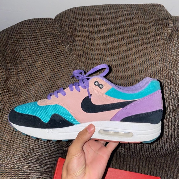 have a nike day air max